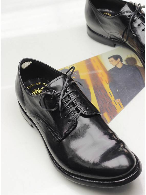 OFFICINE CREATIVE Stringata Discount Store per i nuovi prodotti