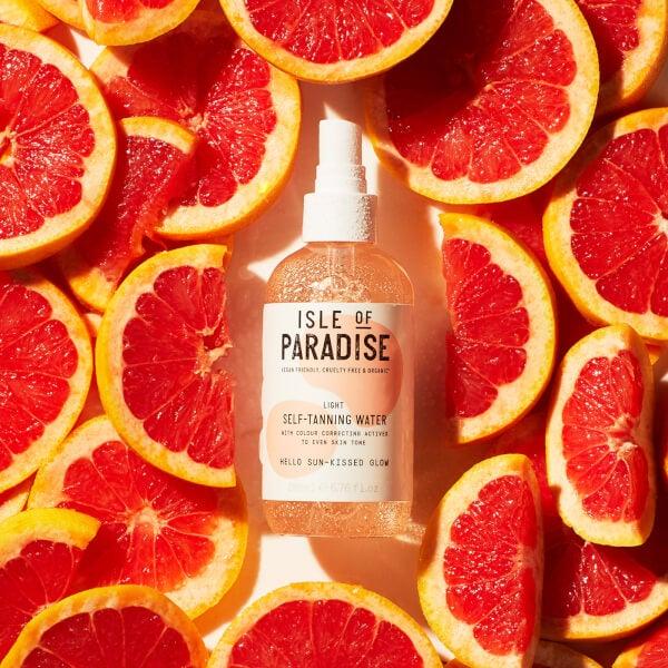 Isle of Paradise Isle of Paradise Self-Tanning Water - Light 200ml In Linea