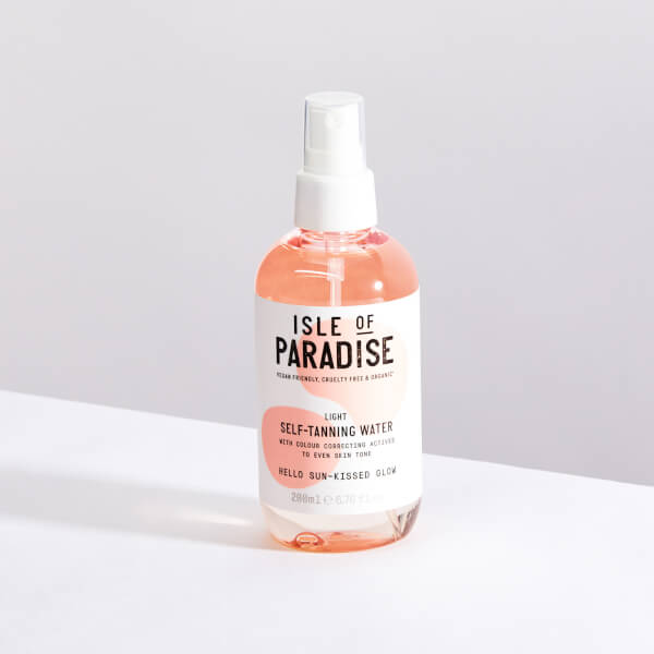 Isle of Paradise Isle of Paradise Self-Tanning Water - Light 200ml In Linea