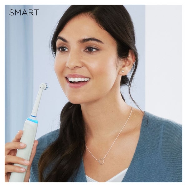 Oral-B Oral B Smart 6 - 6000N - White Electric Toothbrush Designed by Braun In Vendita