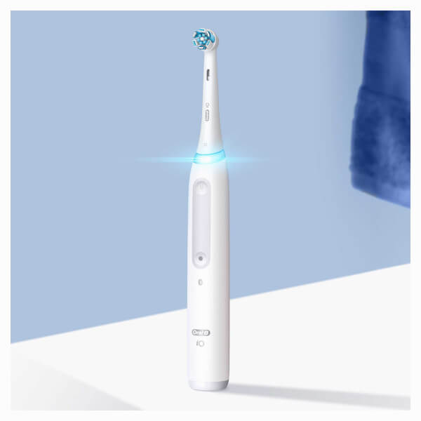 Oral B Oral-B iO4 White Electric Toothbrush with Travel Case Vendita Calda
