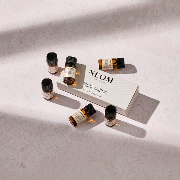 NEOM NEOM Essential Oil Blend Scent Discovery Set Offerta esclusiva