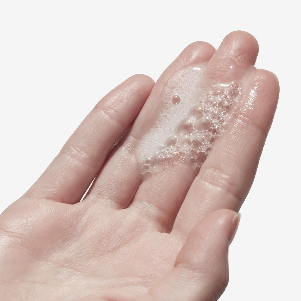 Kiehls Ultra Facial Cleanser In Linea